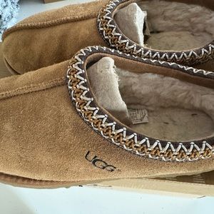UGG Tasman slipper